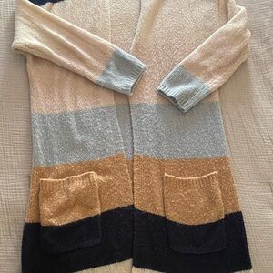 Cardigan sweater